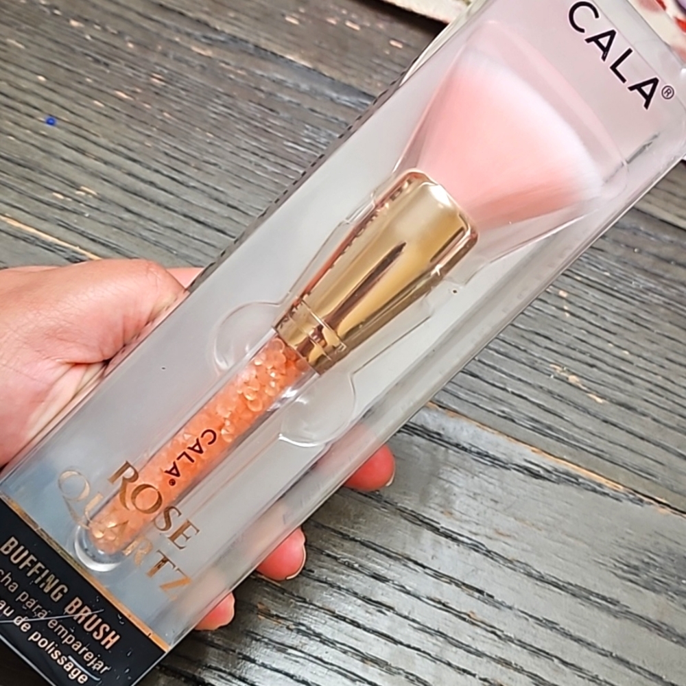 🌸CALA Buffing brush new with rose quarts new